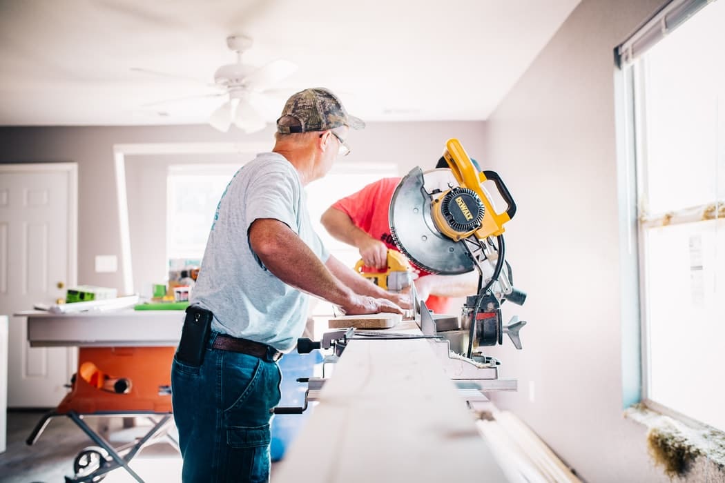 You are currently viewing 5 Reasons To Hire Equipment For Your Next DIY Home Improvement Project
